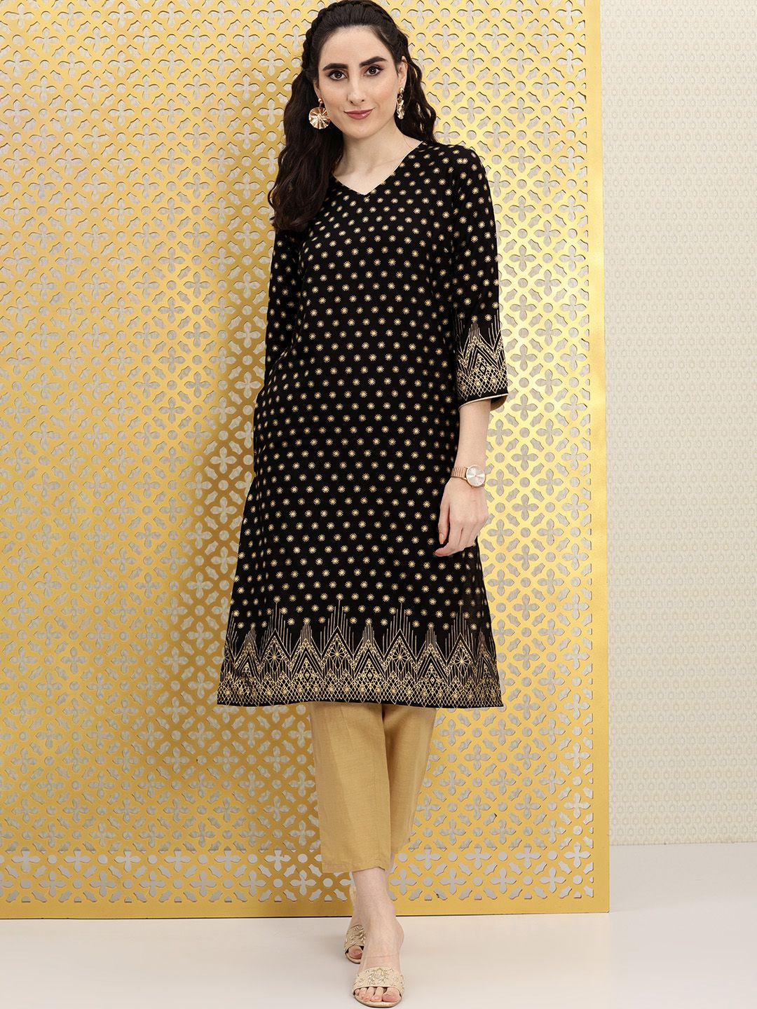 Ode by House of Pataudi Women Black Ethnic Motifs Printed V-Neck Straight Rozana Kurta - Distacart