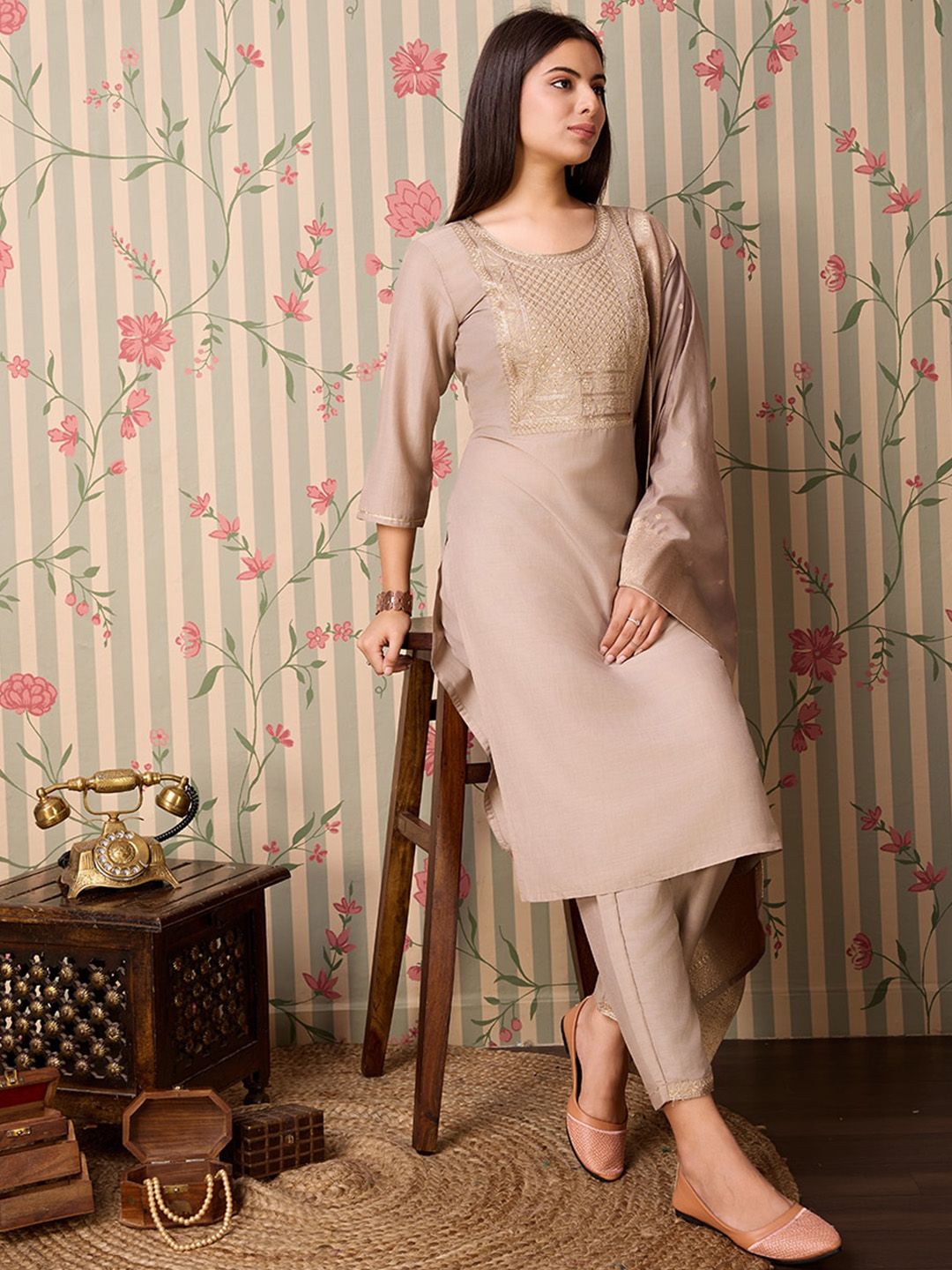 Ode by House of Pataudi Yoke Design Regular Thread Work Kurta with Trousers & With Dupatta