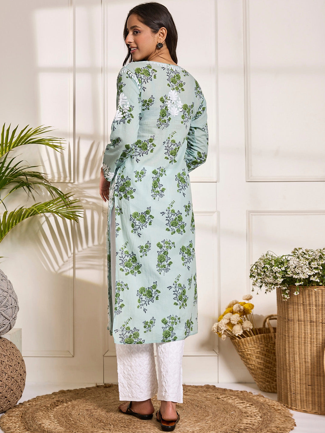 HOUSE OF KARI Floral Embroidered Chikankari Pure Cotton Kurta - Distacart