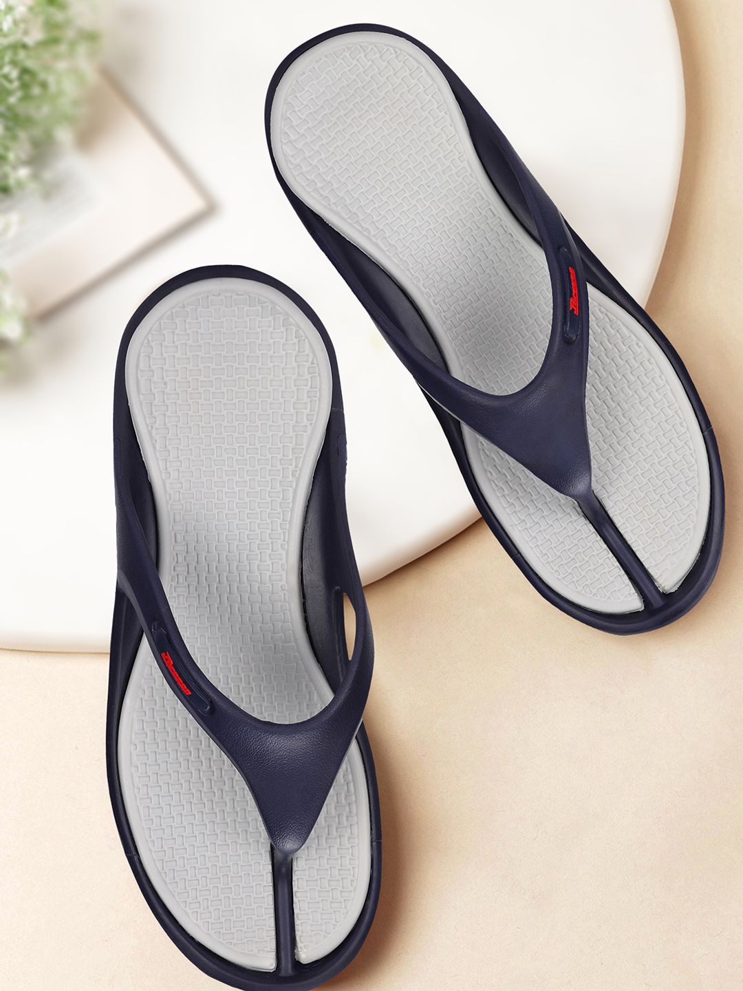 Paragon Men Lightweight Rubber Thong Flip-Flops