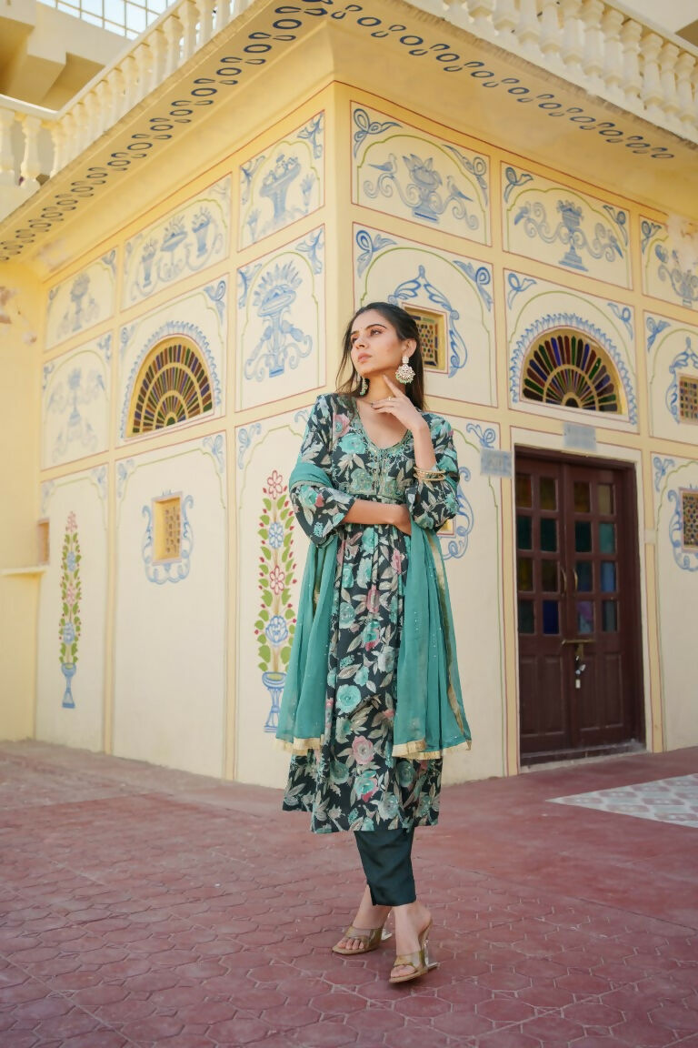 Vaasva Women Teal Muslin Embroidered Kurta, Pant & Dupatta Set - Distacart