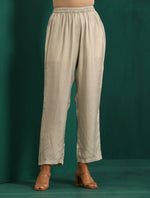 Thumbnail for trueBrowns Off white Floral Jaal Muslin Silk Printed High Low Co-ord Set - Distacart