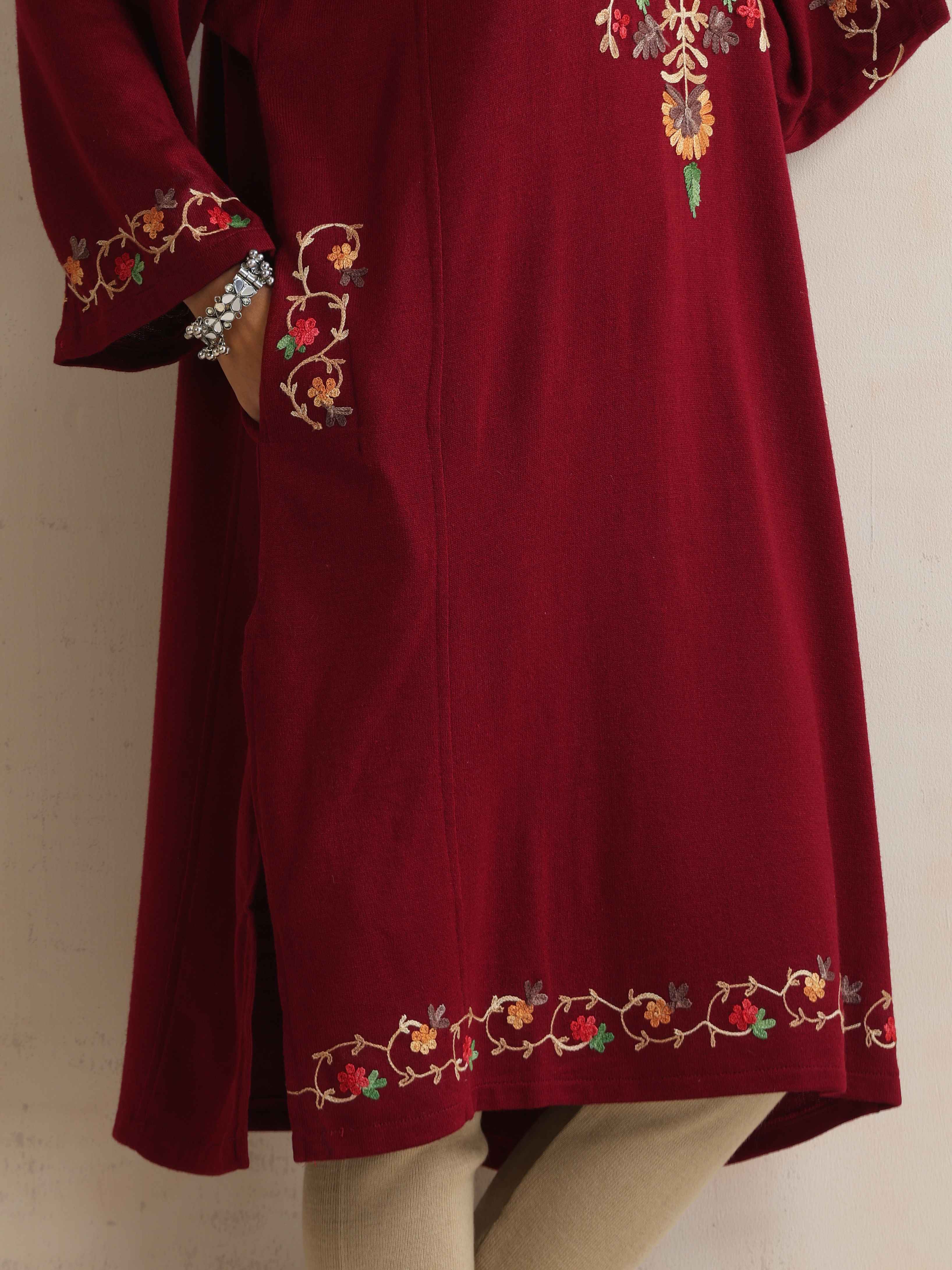 trueBrowns Maroon Kashmiri Floral Embroidered Woollen Phiran Kurta - Distacart