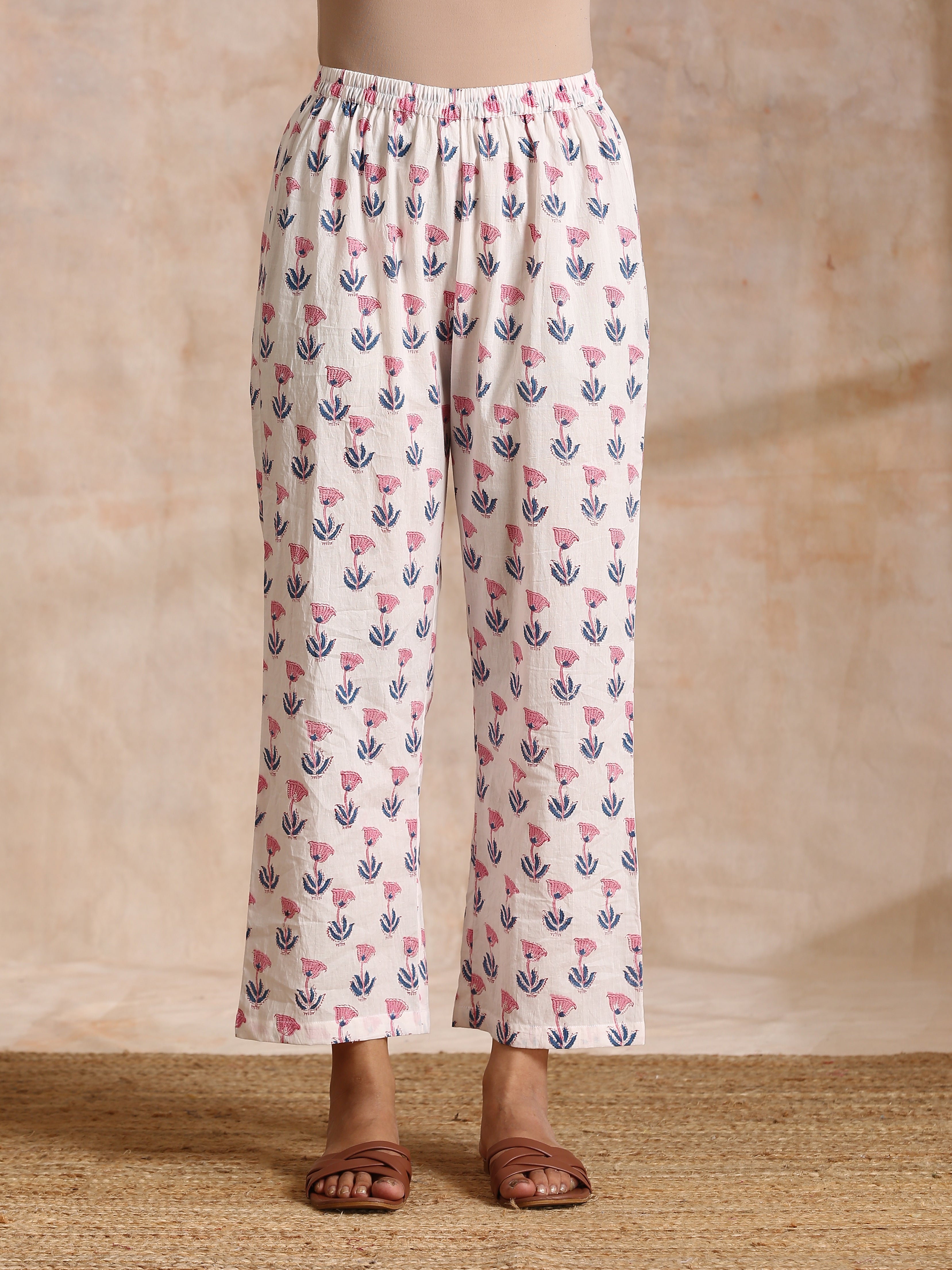 trueBrowns White With Pink Blue Buta Block Print Cotton Kurta Pant Set - Distacart