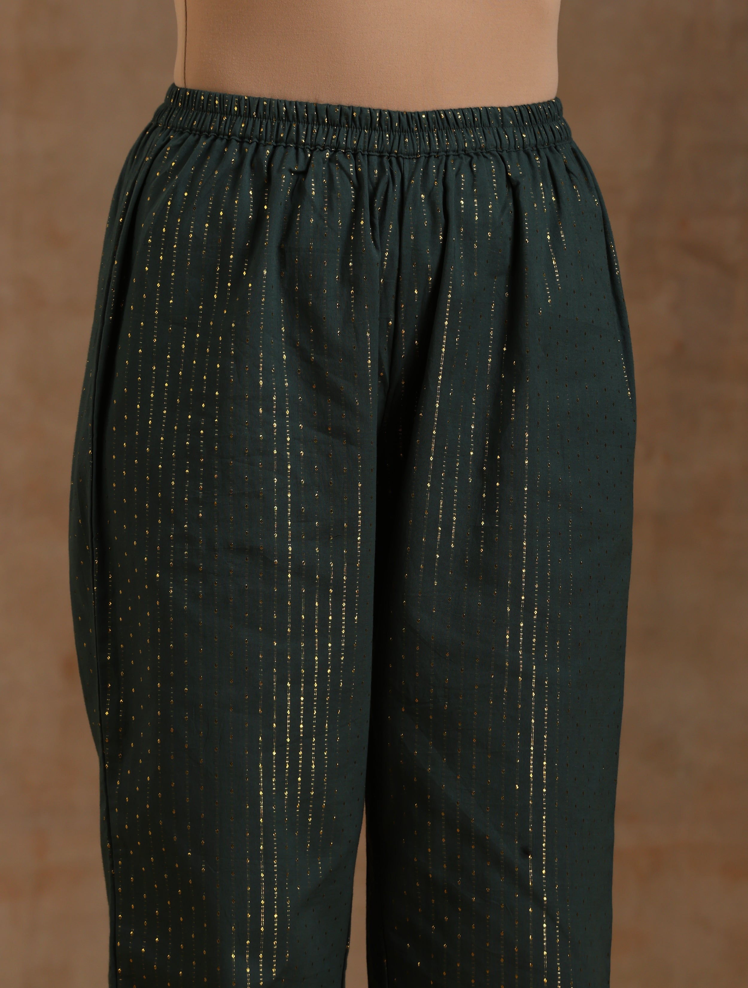 trueBrowns Dark Green Gold Cotton Yoke Kurta Set - Distacart