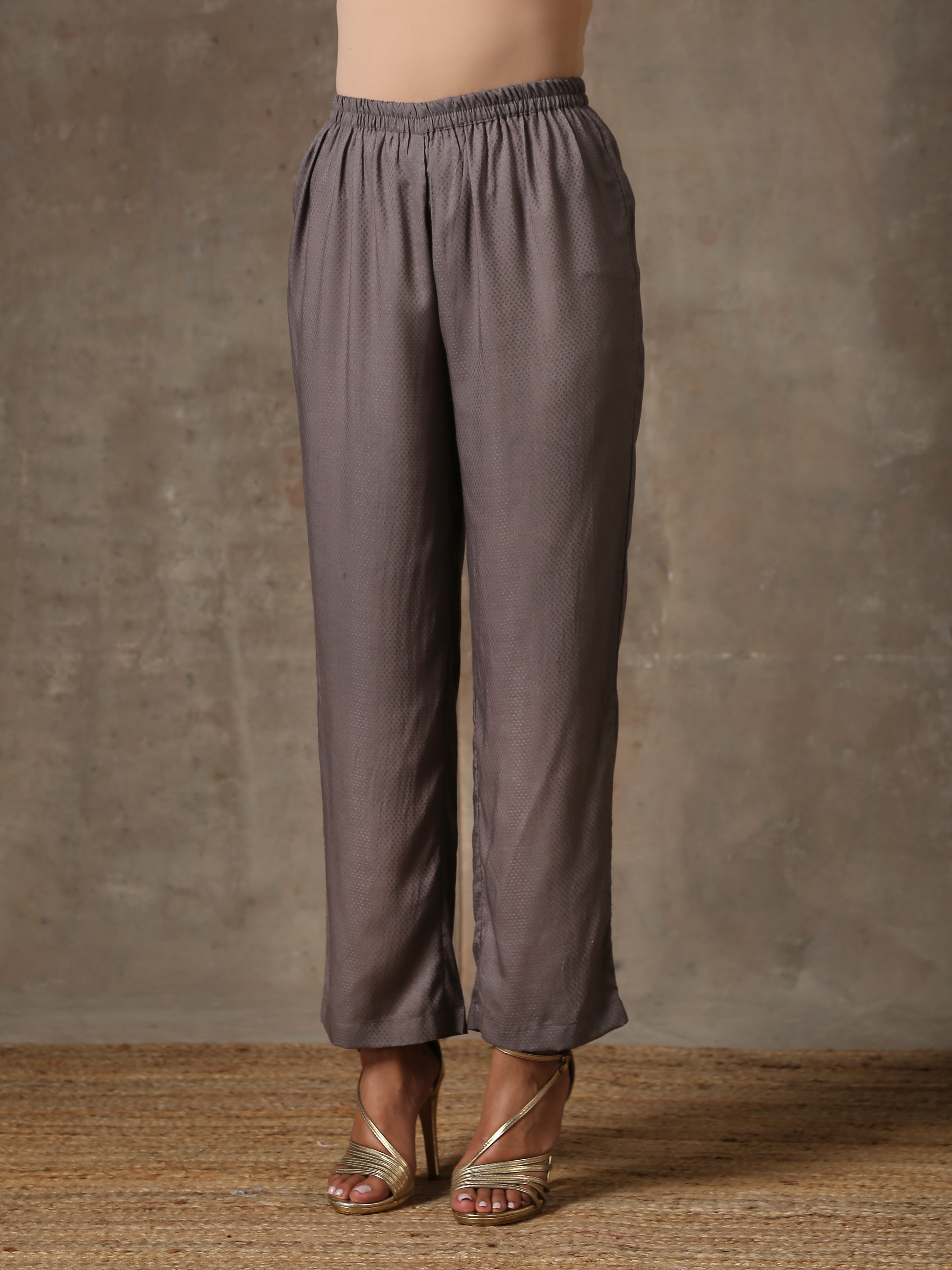 trueBrowns Grey Pink Floral Printed Silk Co-Ord Set - Distacart