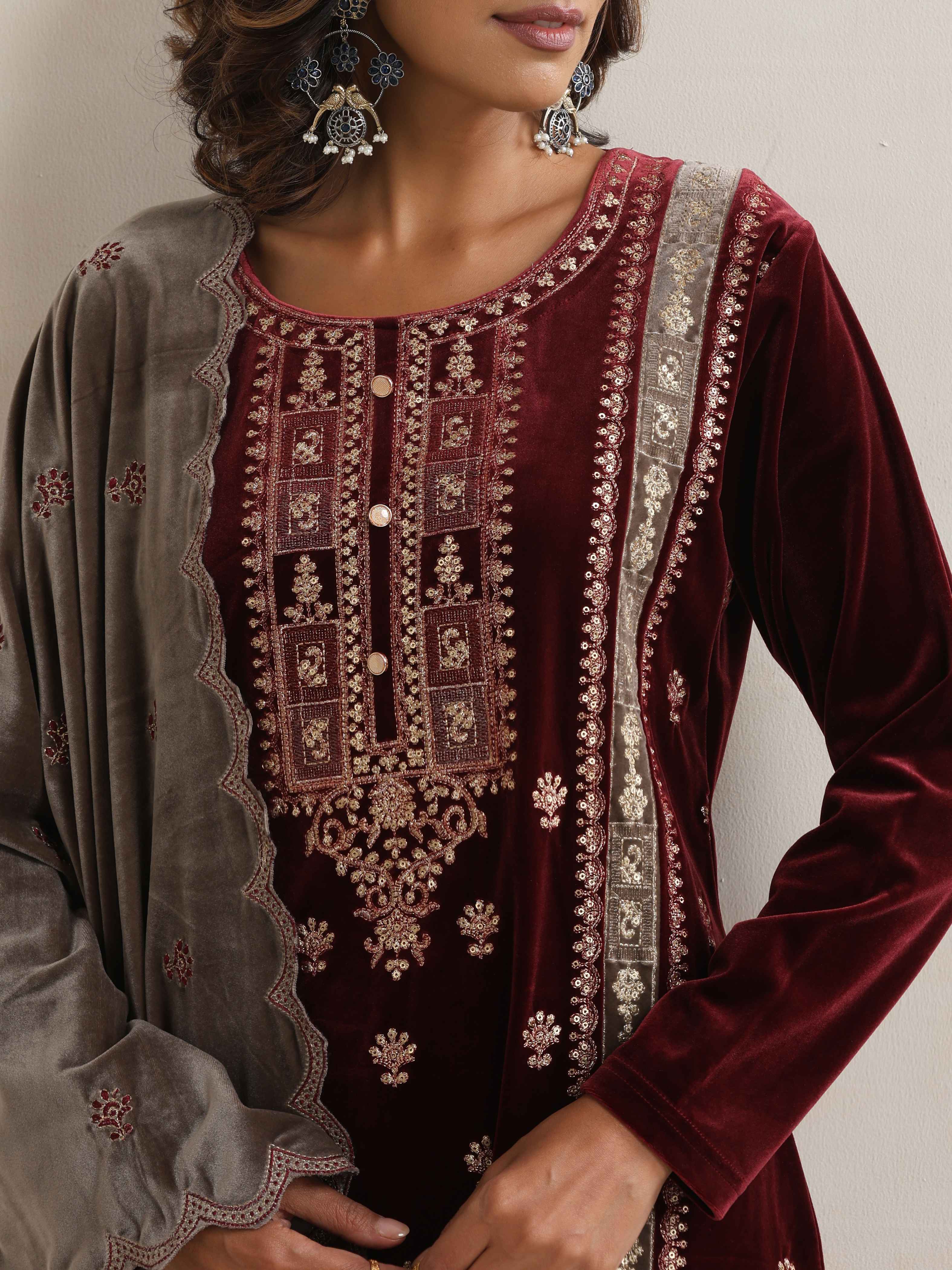 trueBrowns Maroon Velvet Embroidered Kurta Pant Dupatta Set - Distacart