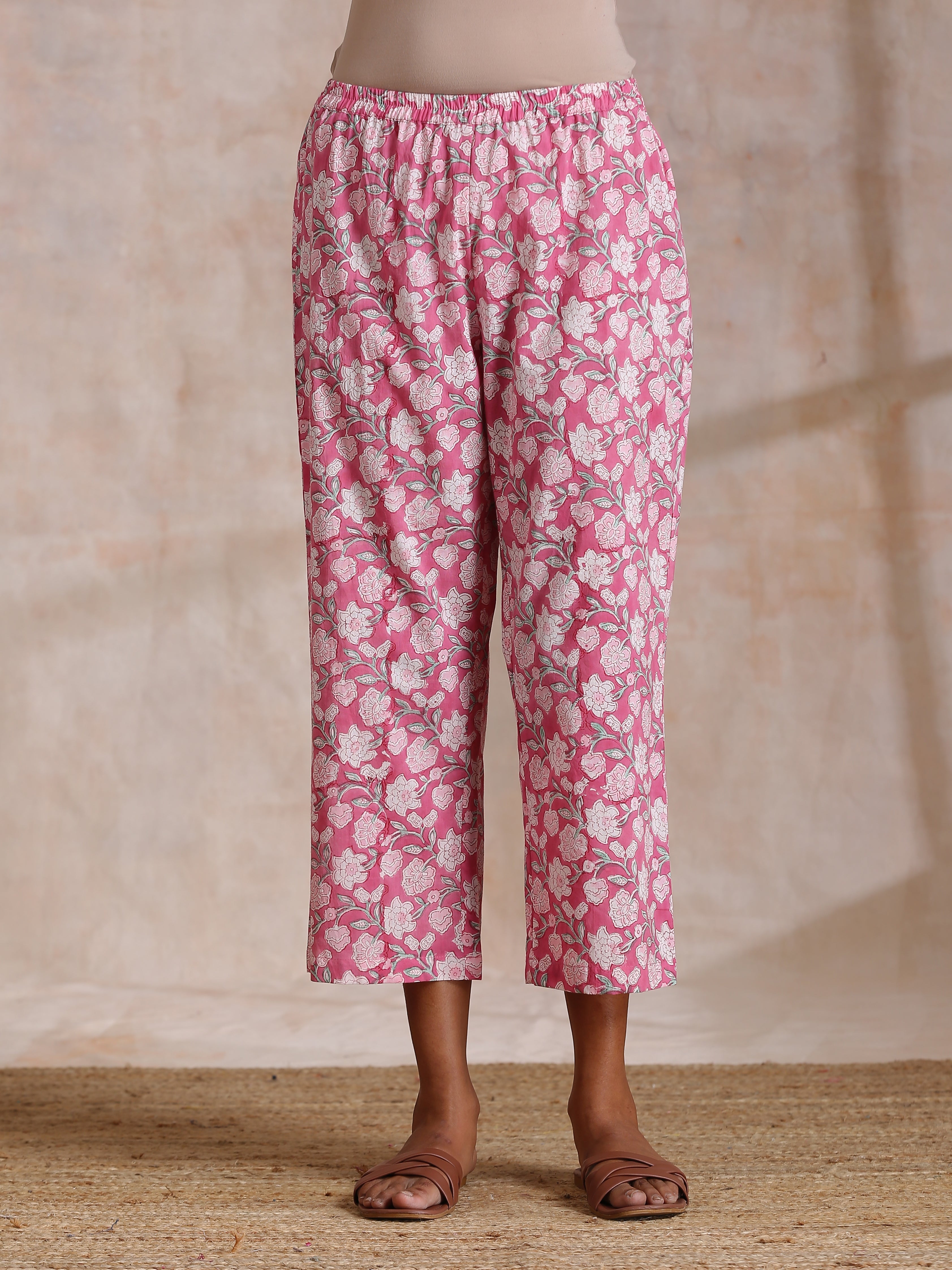 trueBrowns Pink Green Floral On White Block Print Cotton Sleeveless Flared Kurta Pant Set - Distacart