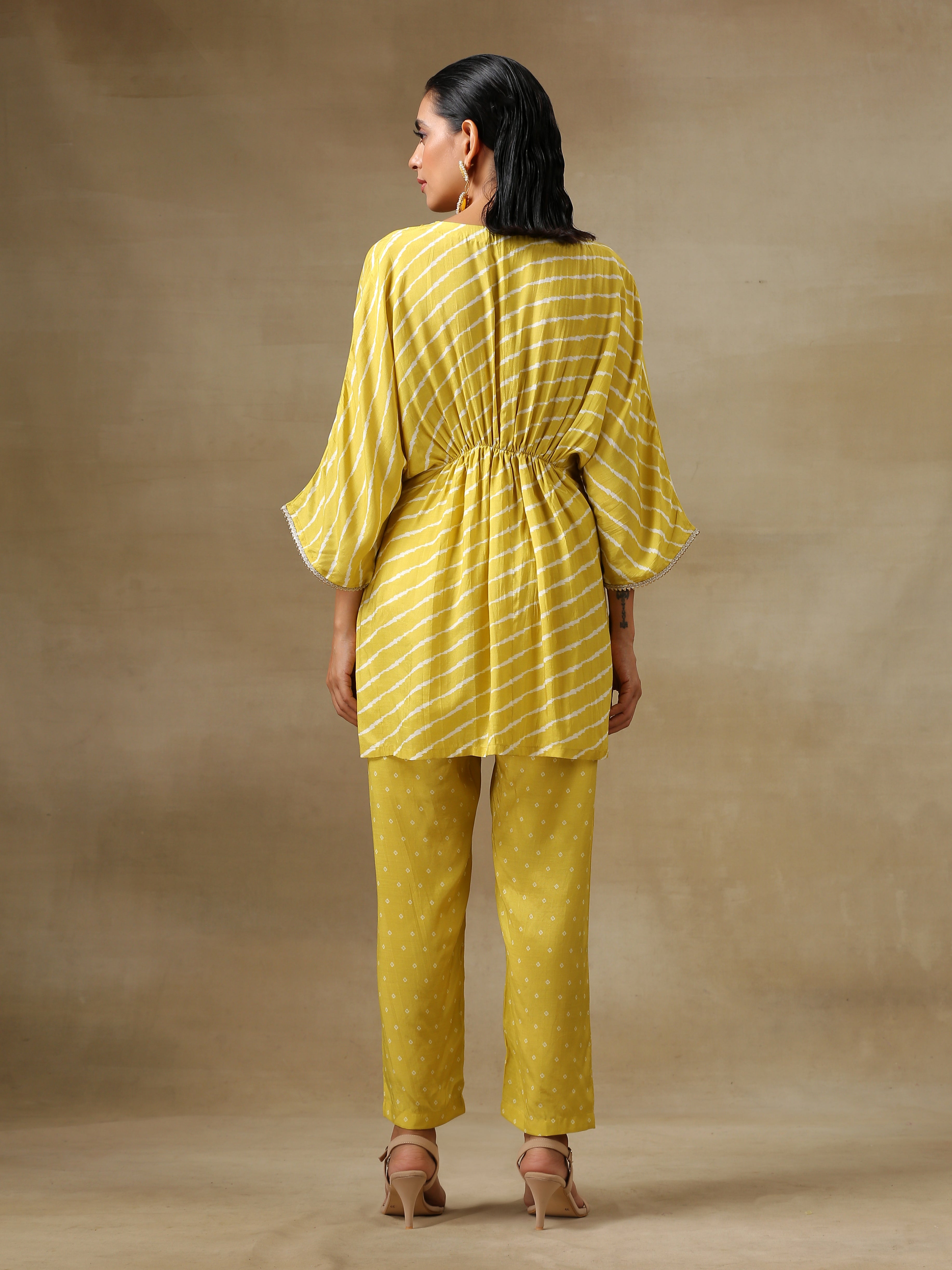 trueBrowns Lime Green Bandhani Printed Silk Drop Shoulder Co-Ord Set - Distacart