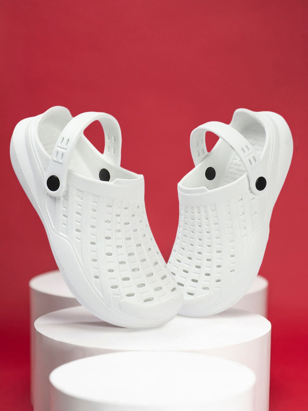 Roadster The Lifestyle Co. Men White Self-Designed Clogs