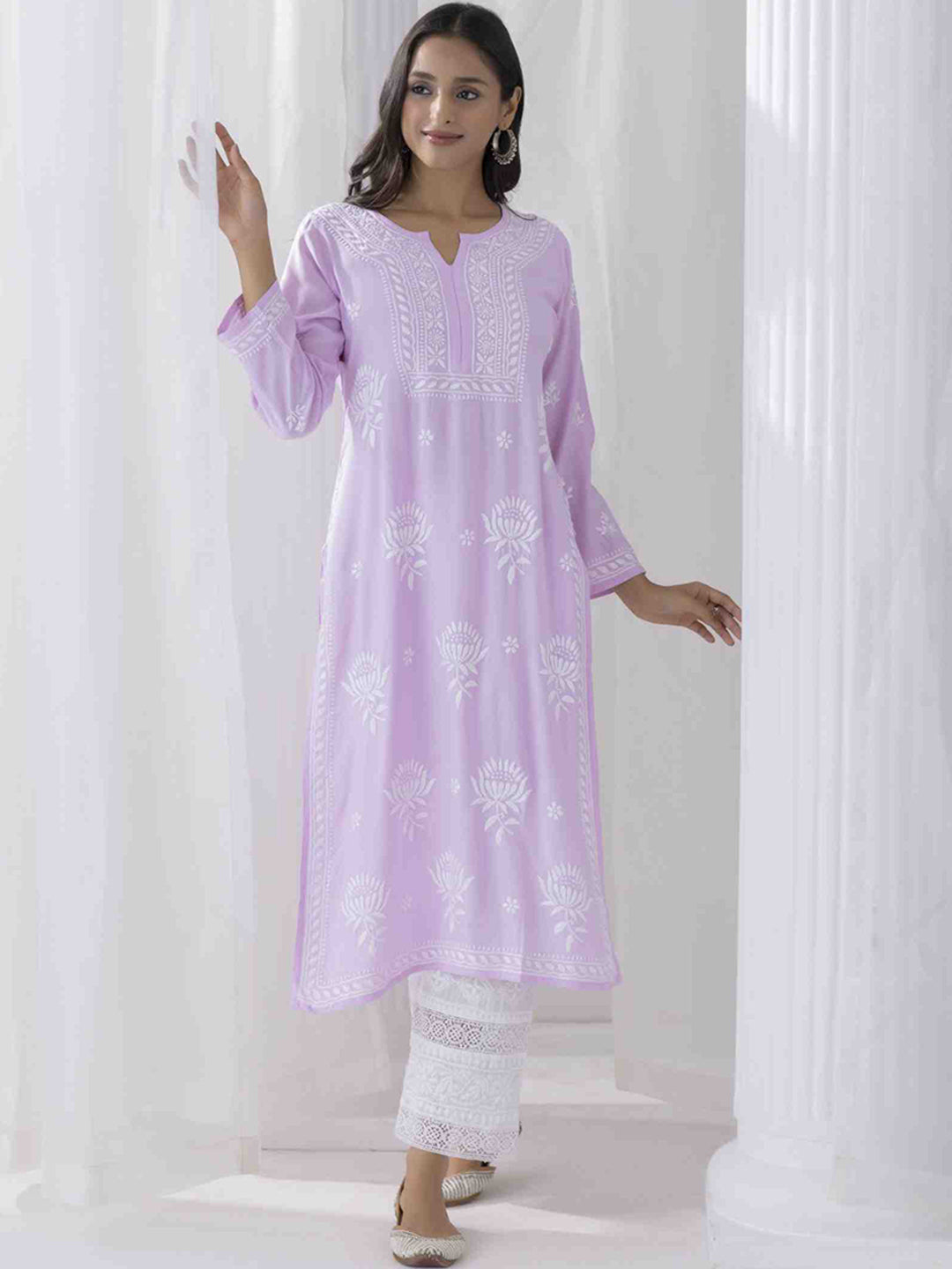 HOUSE OF KARI Floral Embroidered Chikankari Straight Kurta - Distacart