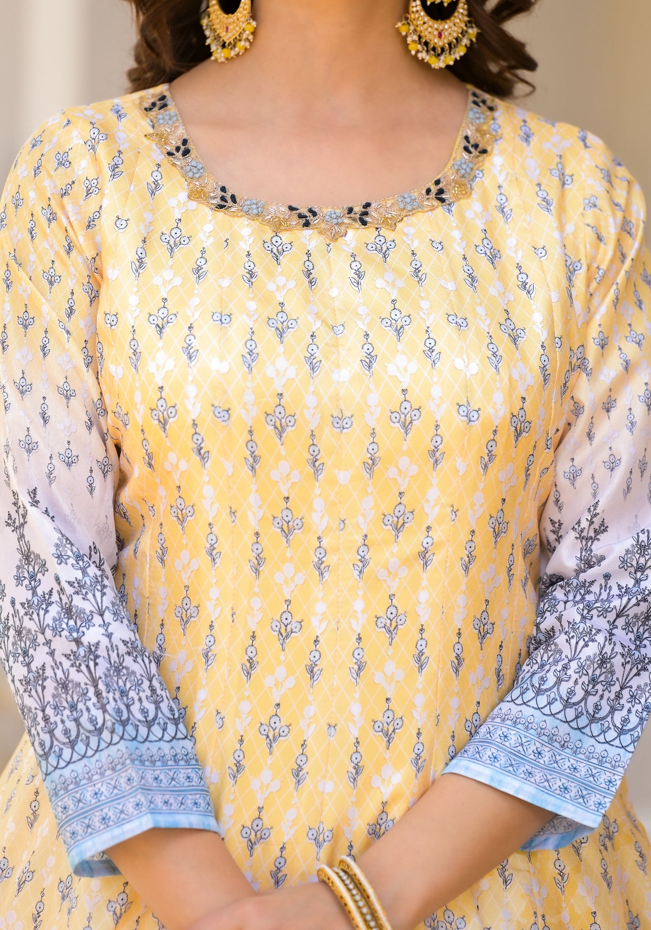 Samyukta37004C
