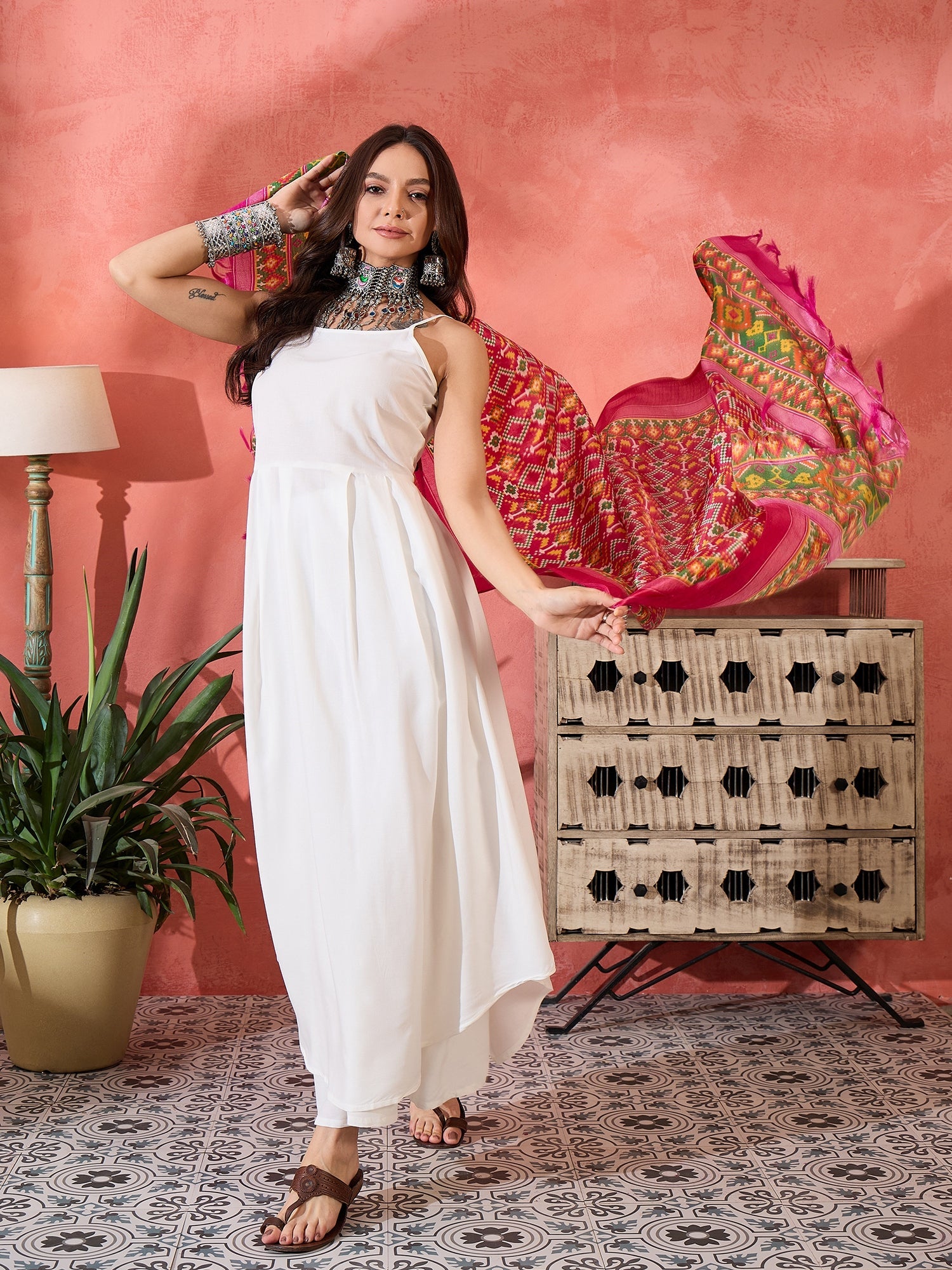 InWeave White Strappy Kurta Set Pink Patola Dupatta - Distacart