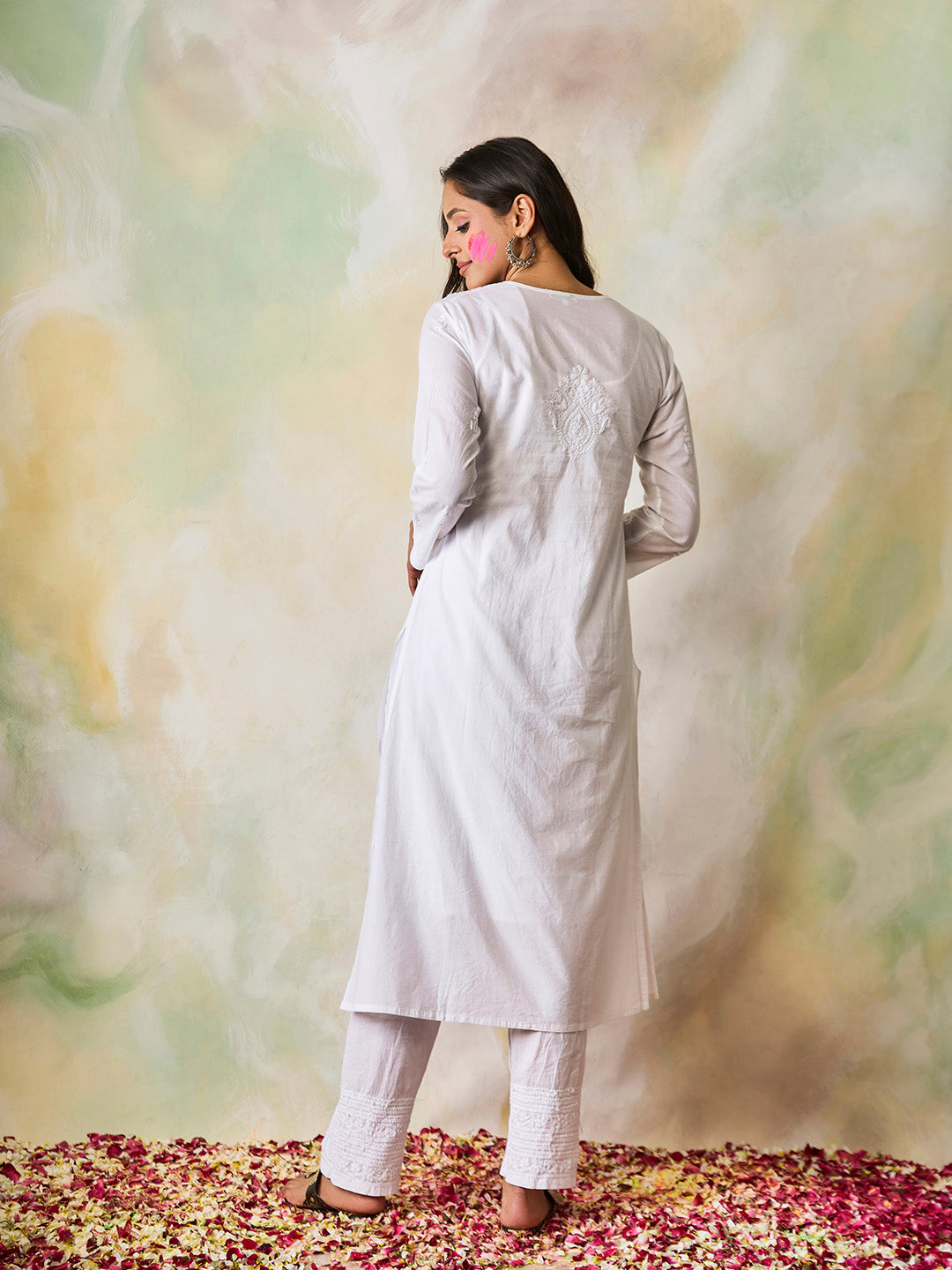 HOUSE OF KARI Notched Neck Ethnic Motifs Embroidered Chikankari Cotton Kurta - Distacart