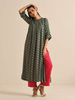 Thumbnail for trueBrowns Dark Green Lehariya Printed Silk Kurta Pant Set - Distacart