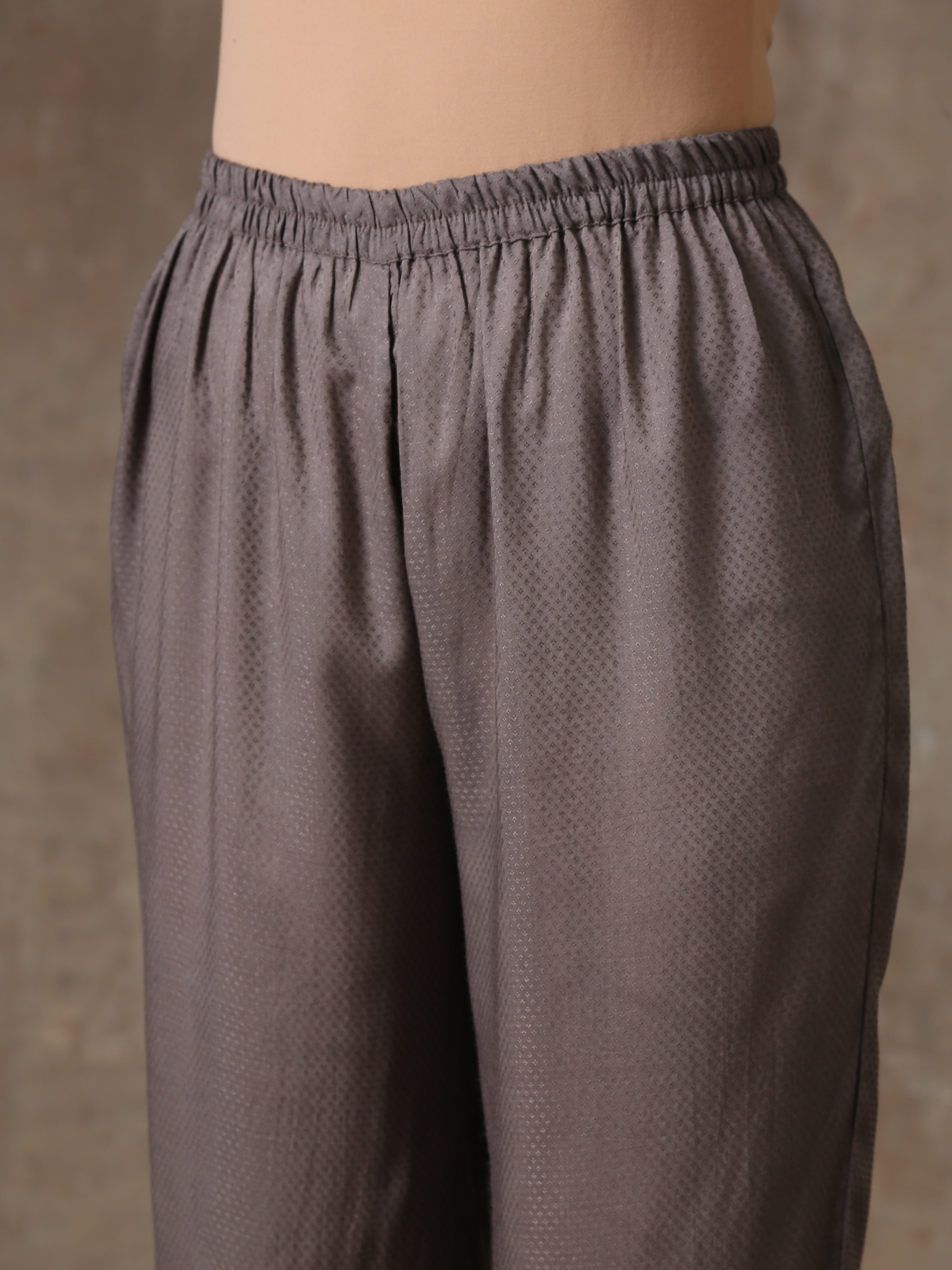 trueBrowns Grey Pink Floral Printed Silk Co-Ord Set - Distacart