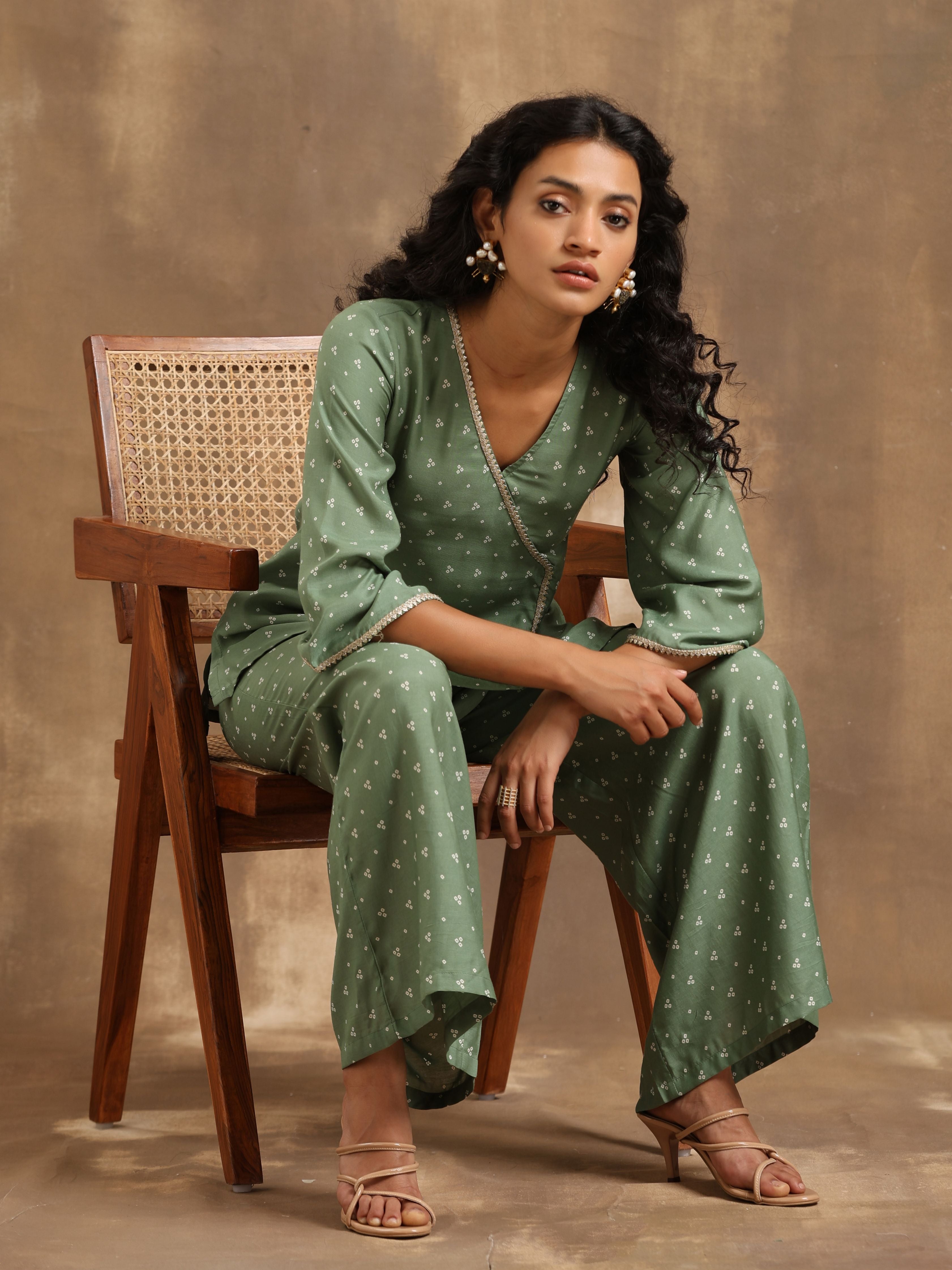 trueBrowns Light Green Bandhani Printed Silk Co-Ord Set - Distacart