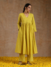 Thumbnail for trueBrowns Lime Gold Cotton Kalidar Kurta Set - Distacart