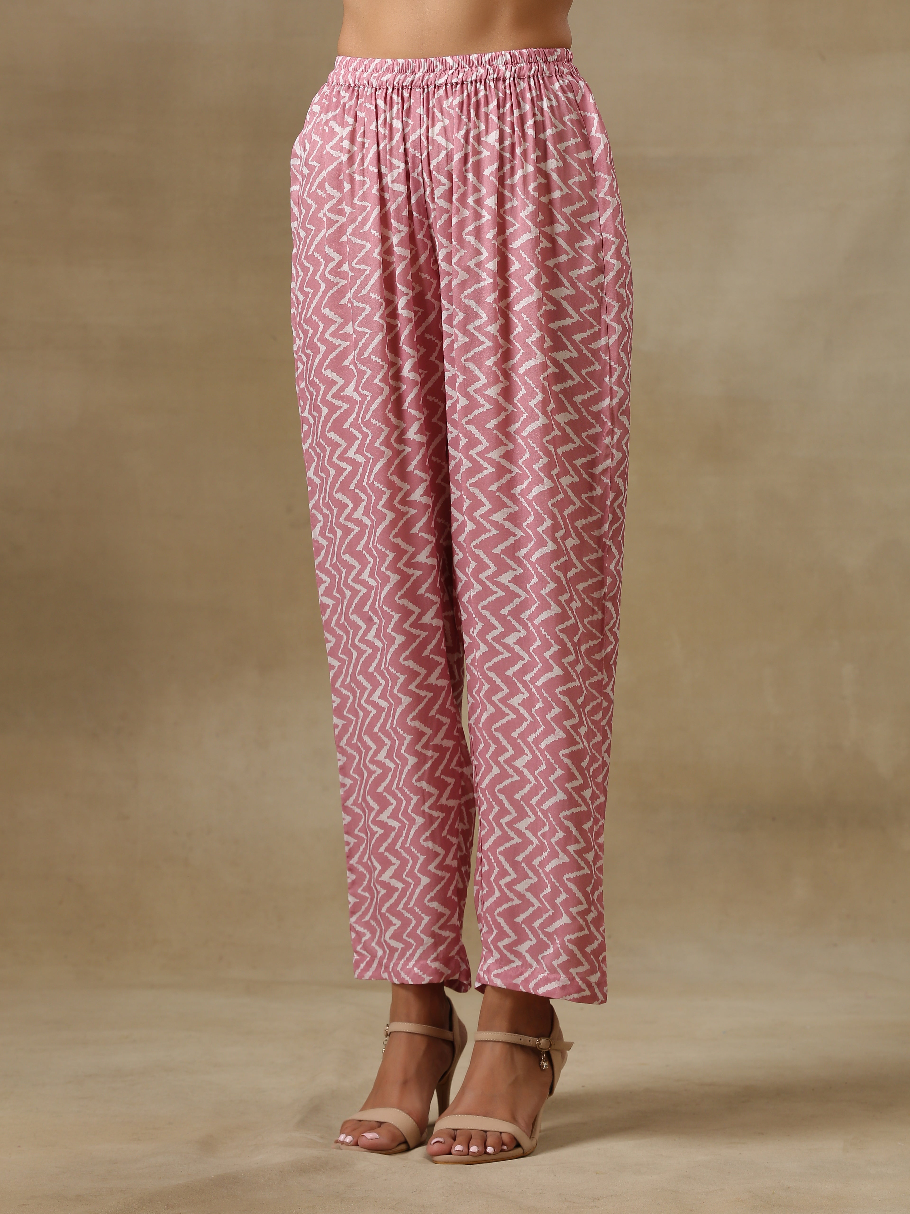 trueBrowns Light Mauve Bandhani Printed Silk Kaftan Kurta Pant Set - Distacart