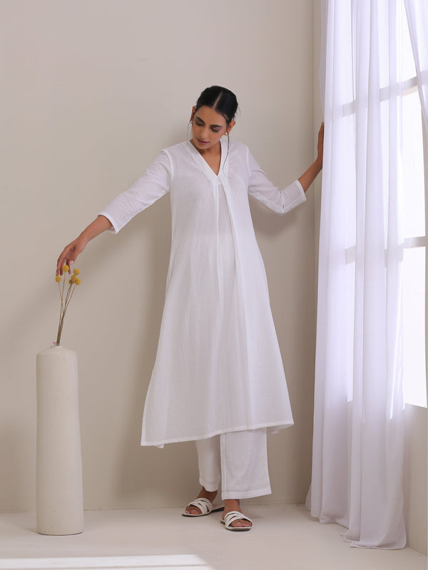 trueBrowns White Dobby Neck Pleat Kurta Pant Set - Distacart