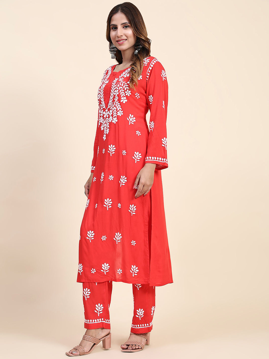 HOUSE OF KARI Floral Embroidered Chikankari Pure Cotton Straight Kurta With Trousers - Distacart