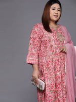 Thumbnail for Sztori Plus Size Floral Printed Gotta Patti Cotton Straight Kurta & Trousers With Dupatta - Distacart