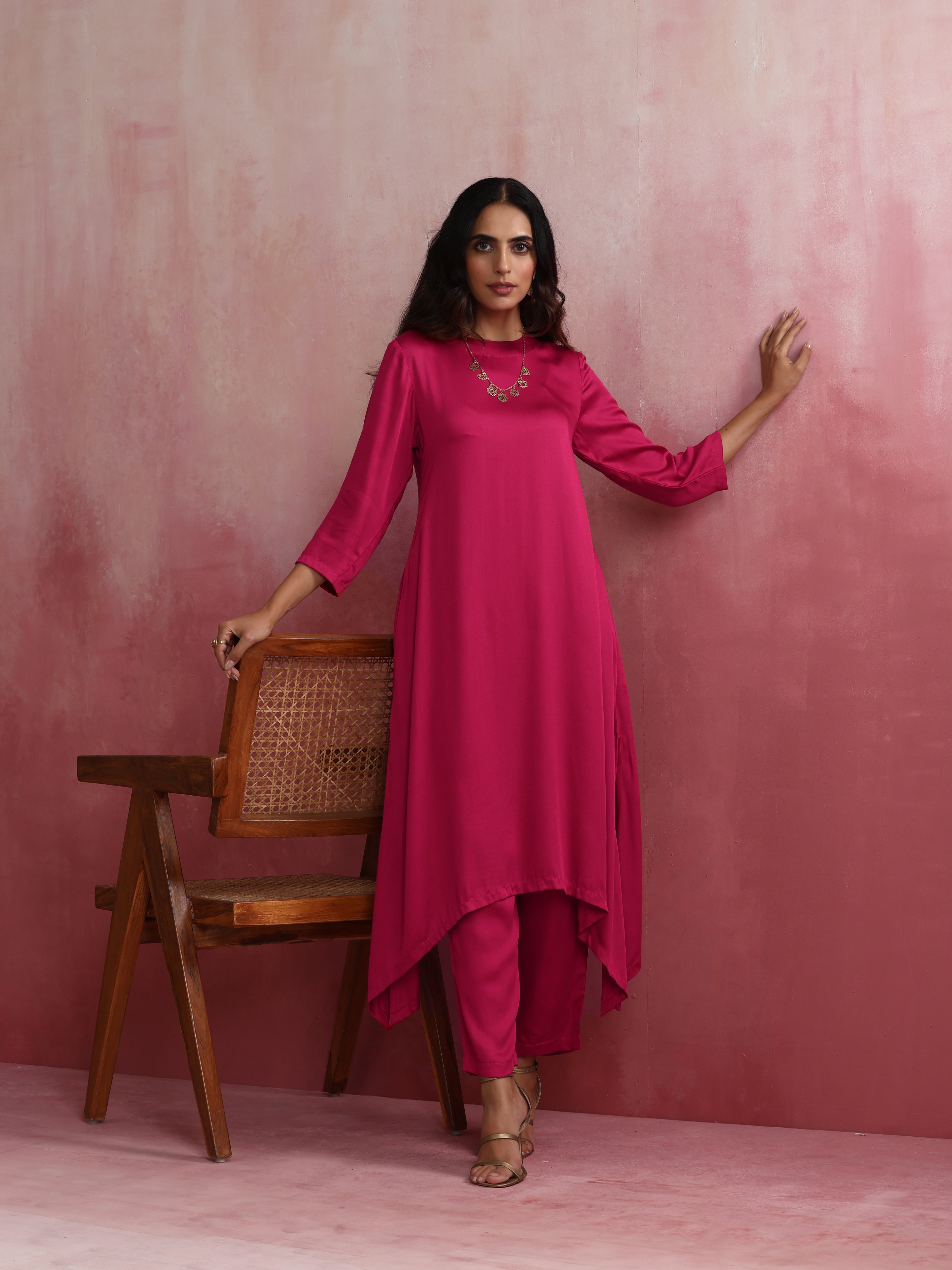 trueBrowns Magenta Highlow Modal Kurta Set - Distacart