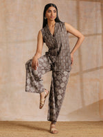 Thumbnail for trueBrowns Clay Dabu Zig-Zag Motifs Print Cotton Sleeveless Jacket Pant Set - Distacart