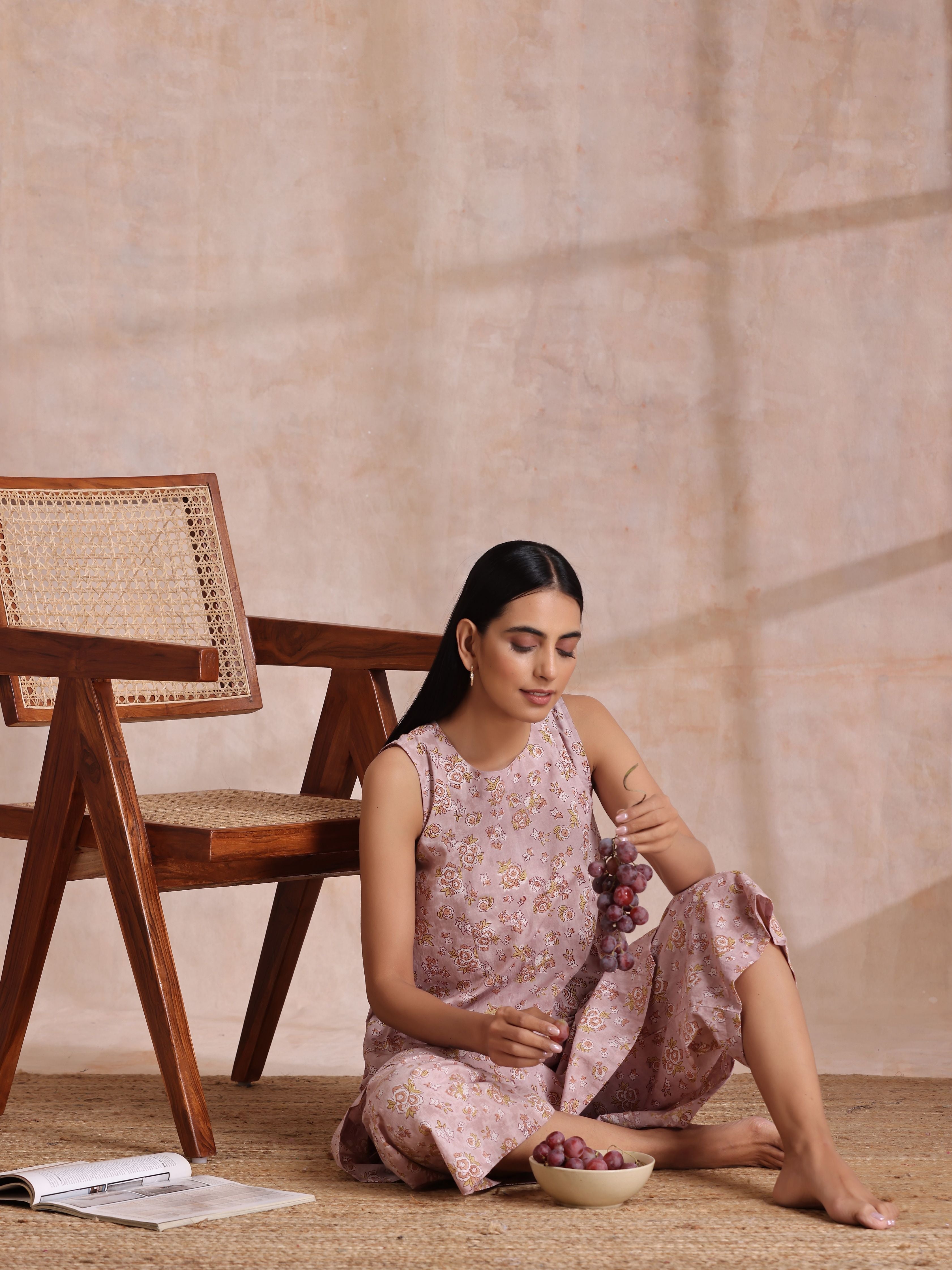 trueBrowns Grey Overall Floral Block Print Cotton High-Low Co-Ord Set - Distacart