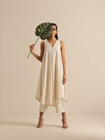 Thumbnail for trueBrowns Off-White Sleeveless Kurta Pant Set - Distacart