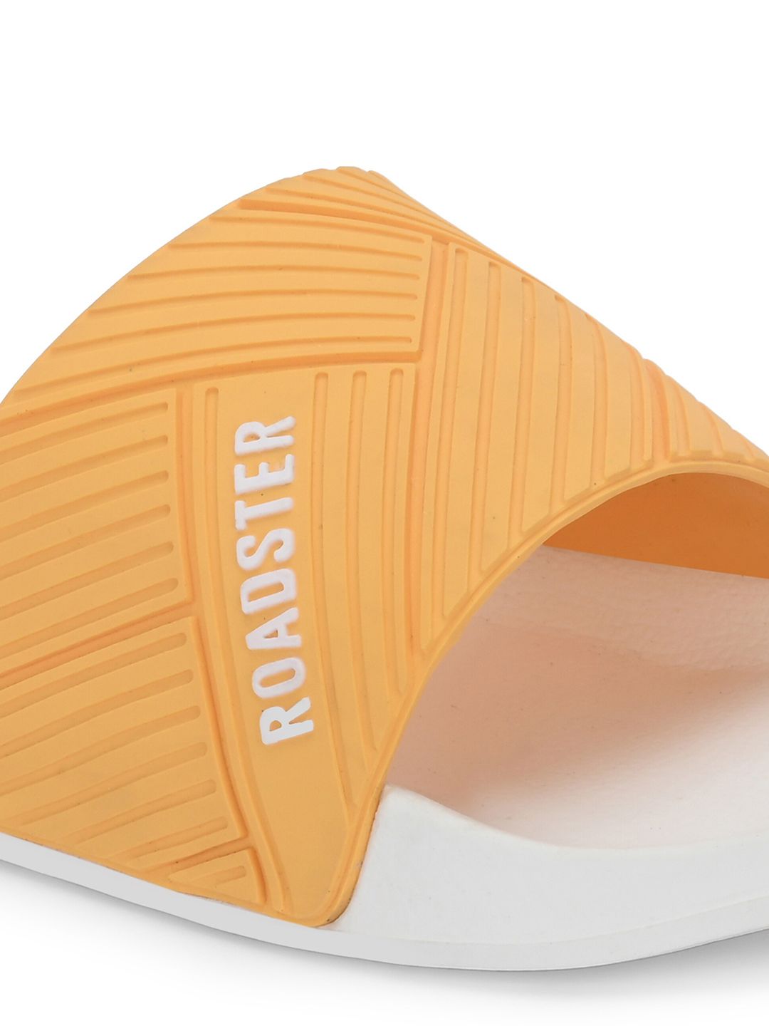 Roadster The Lifestyle Co. Men yellow Textured Slip-On Sliders