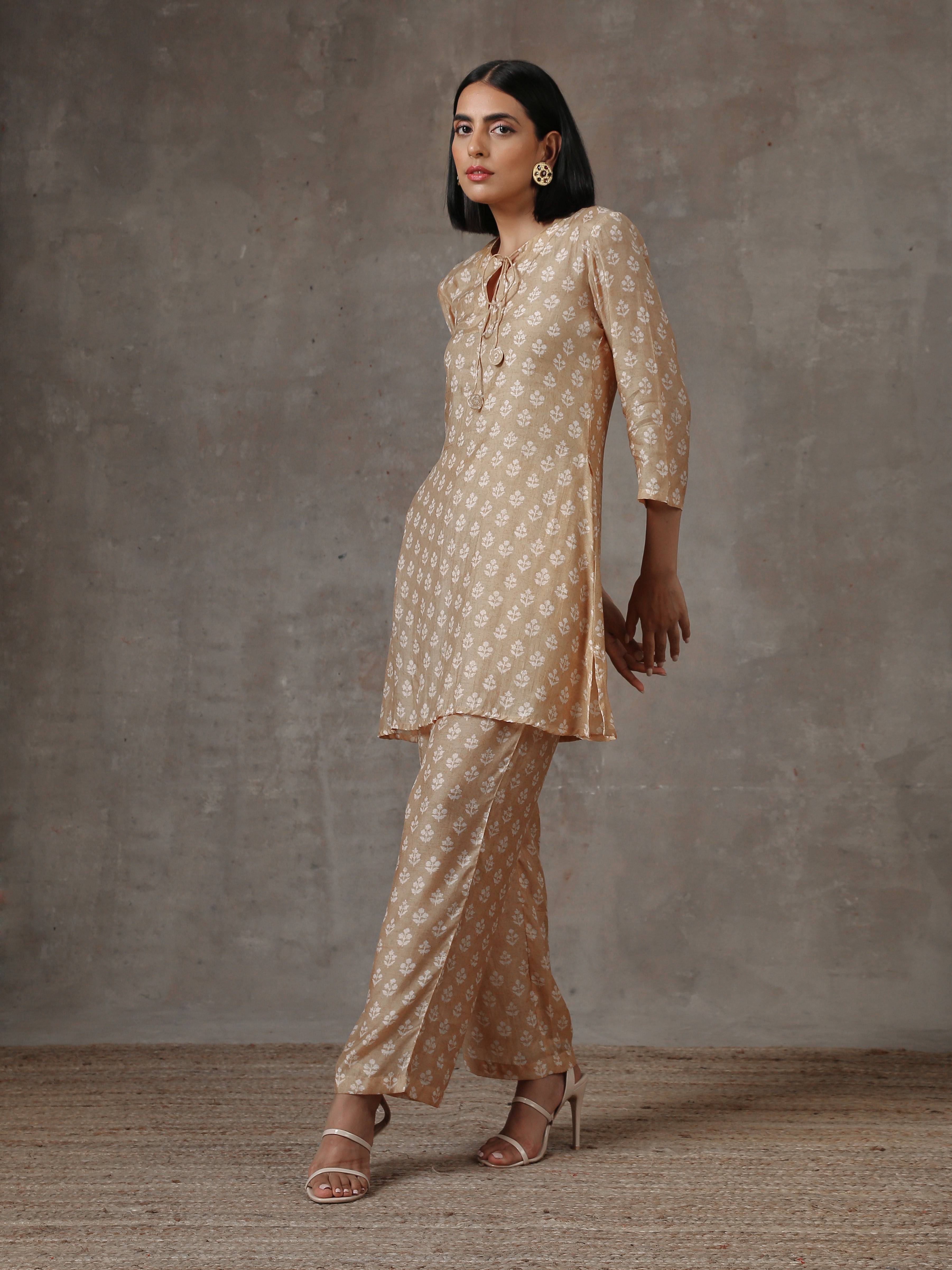 trueBrowns Beige White Printed Silk Co-Ord Set - Distacart