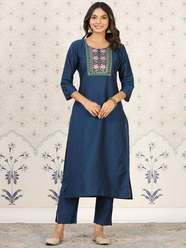 Ode by House of Pataudi Floral Embroidered Yoke Sequined Straight Kurta with Trousers - Distacart