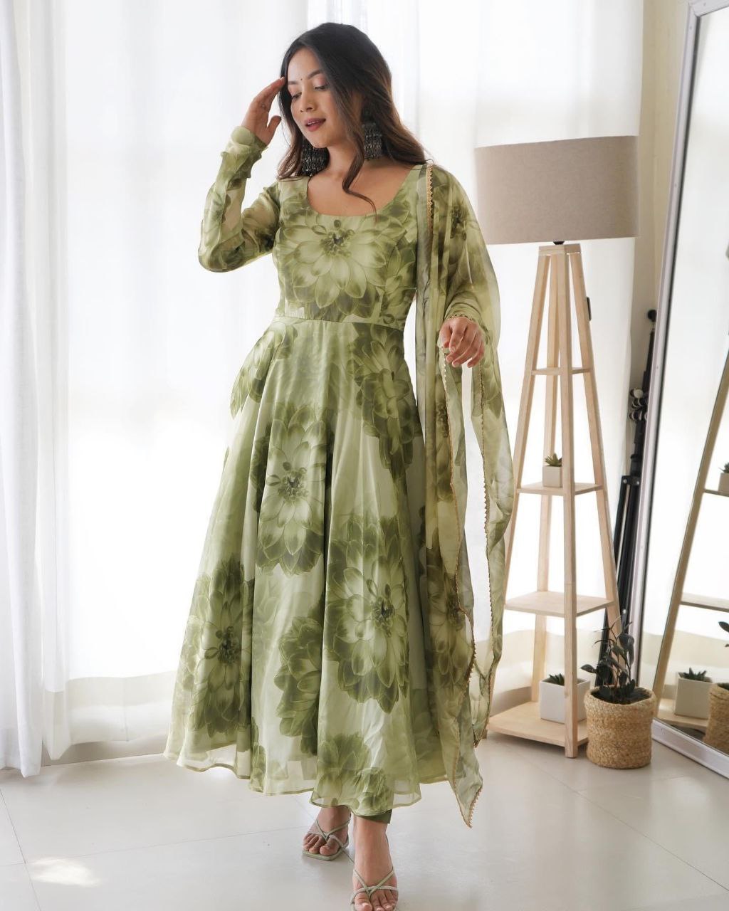 NOZ2TOZ Women Floral Printed Knee Length Elbow Length Sleeves Round Neck Kurti And Palazzo Set With Net Dupatta - Green - Distacart