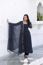 Thumbnail for NOZ2TOZ Women Floral Printed Knee Length Elbow Length Sleeves Round Neck Kurti And Palazzo Set With Net Dupatta - Black - Distacart