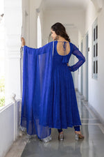 Thumbnail for NOZ2TOZ Women Floral Printed Knee Length Elbow Length Sleeves Round Neck Kurti And Palazzo Set With Net Dupatta - Blue - Distacart