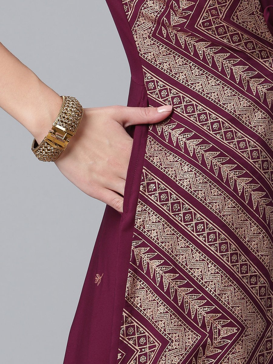 Ahalyaa Crepe Wine Glitter Print Kurta With Jacket - Distacart