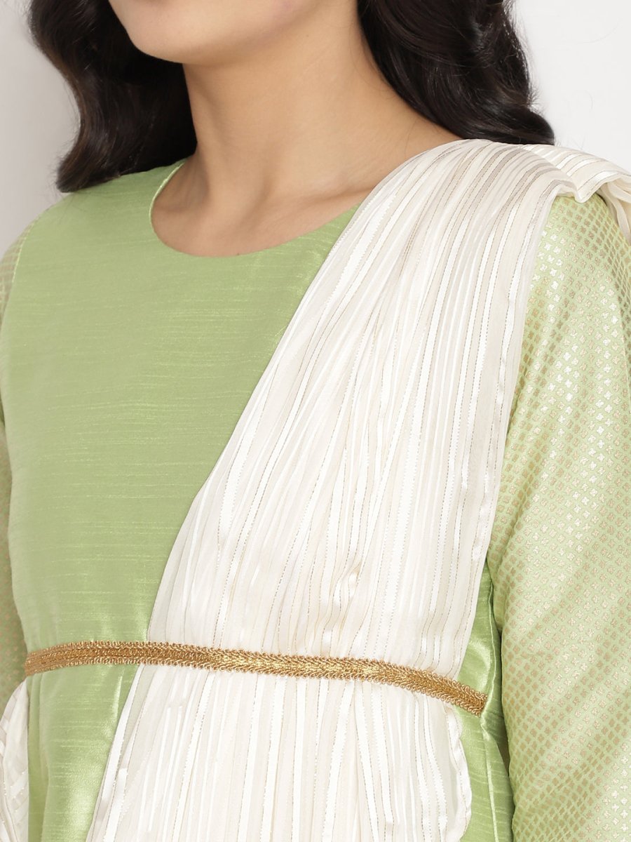 Ahalyaa Gorgeous Green Art Silk Kurta