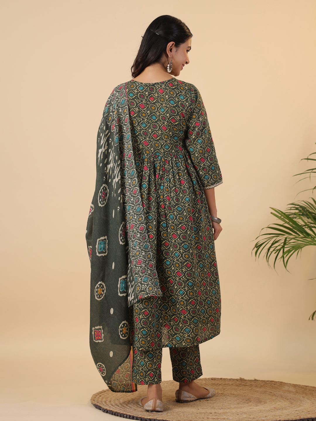 Janasya Angrakha Poly Cotton Green Gemometric V-Neck Kurta Set - Distacart