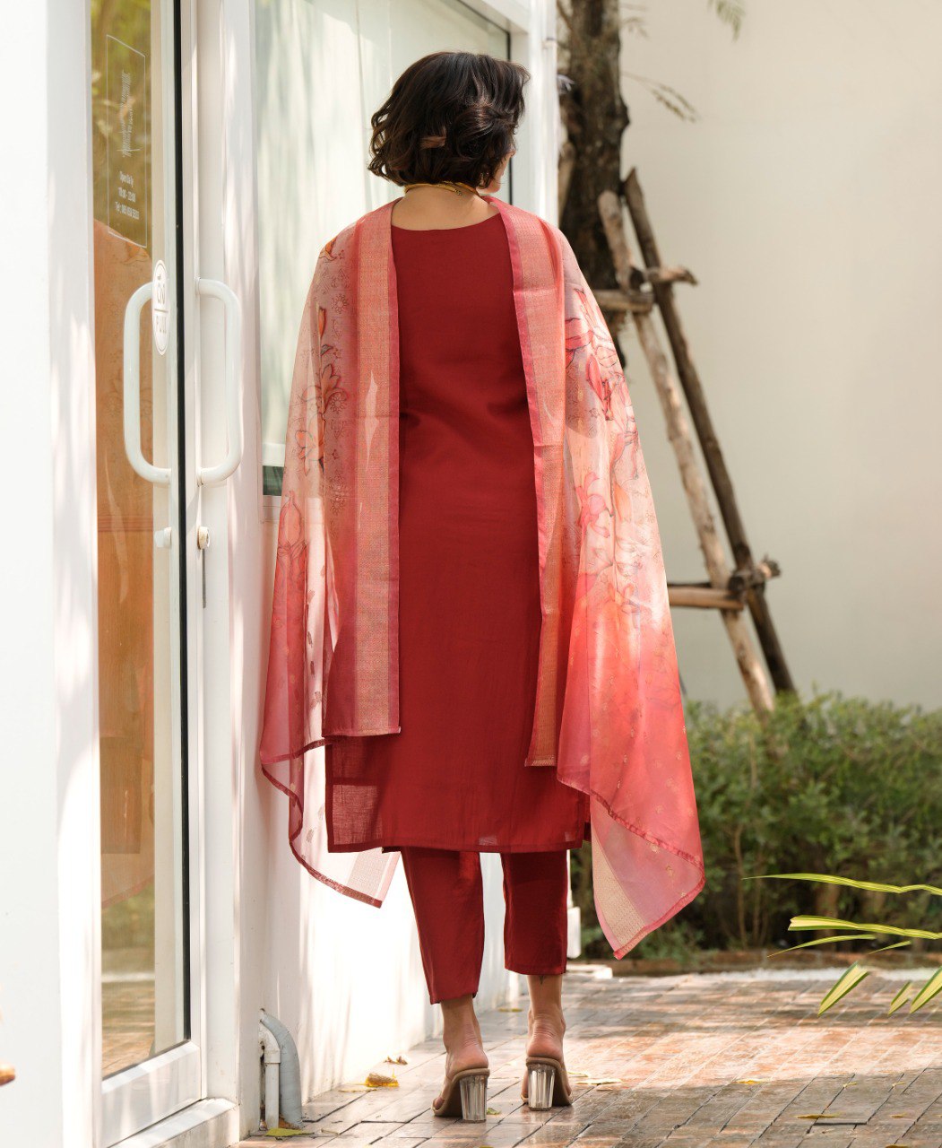 Prazu Fashion Maroon Viscose Rayon Embroidered Straight Kurta Set