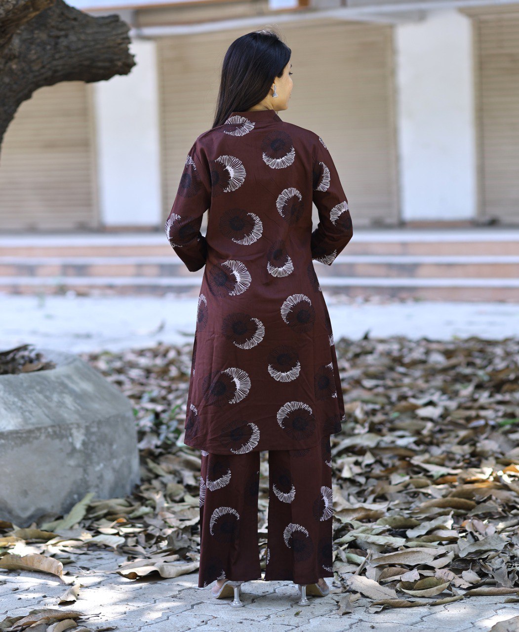Prazu Fashion Brown Reyon Viscose Print Kurti With Pant