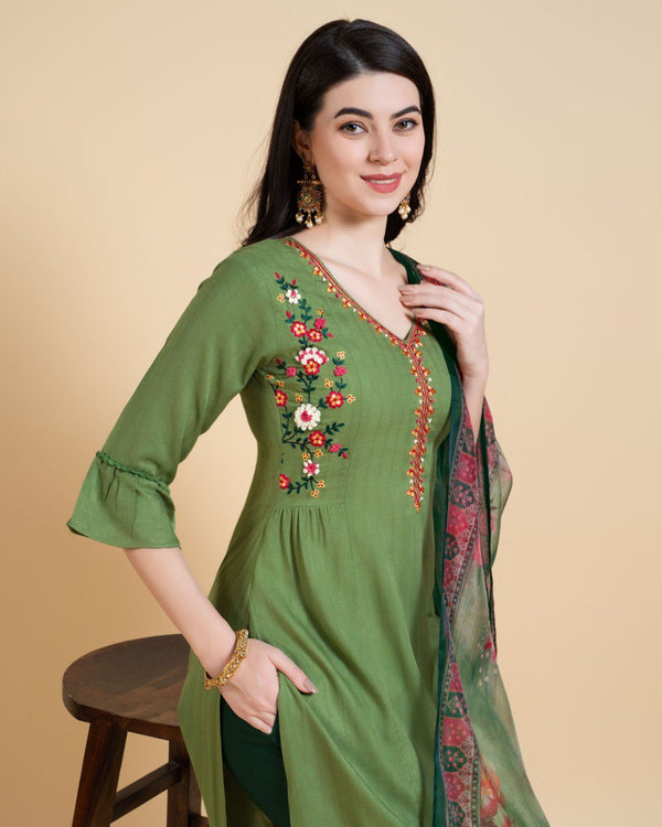 Prazu Fashion Mahendi Reyon Embroidered Kurta Set