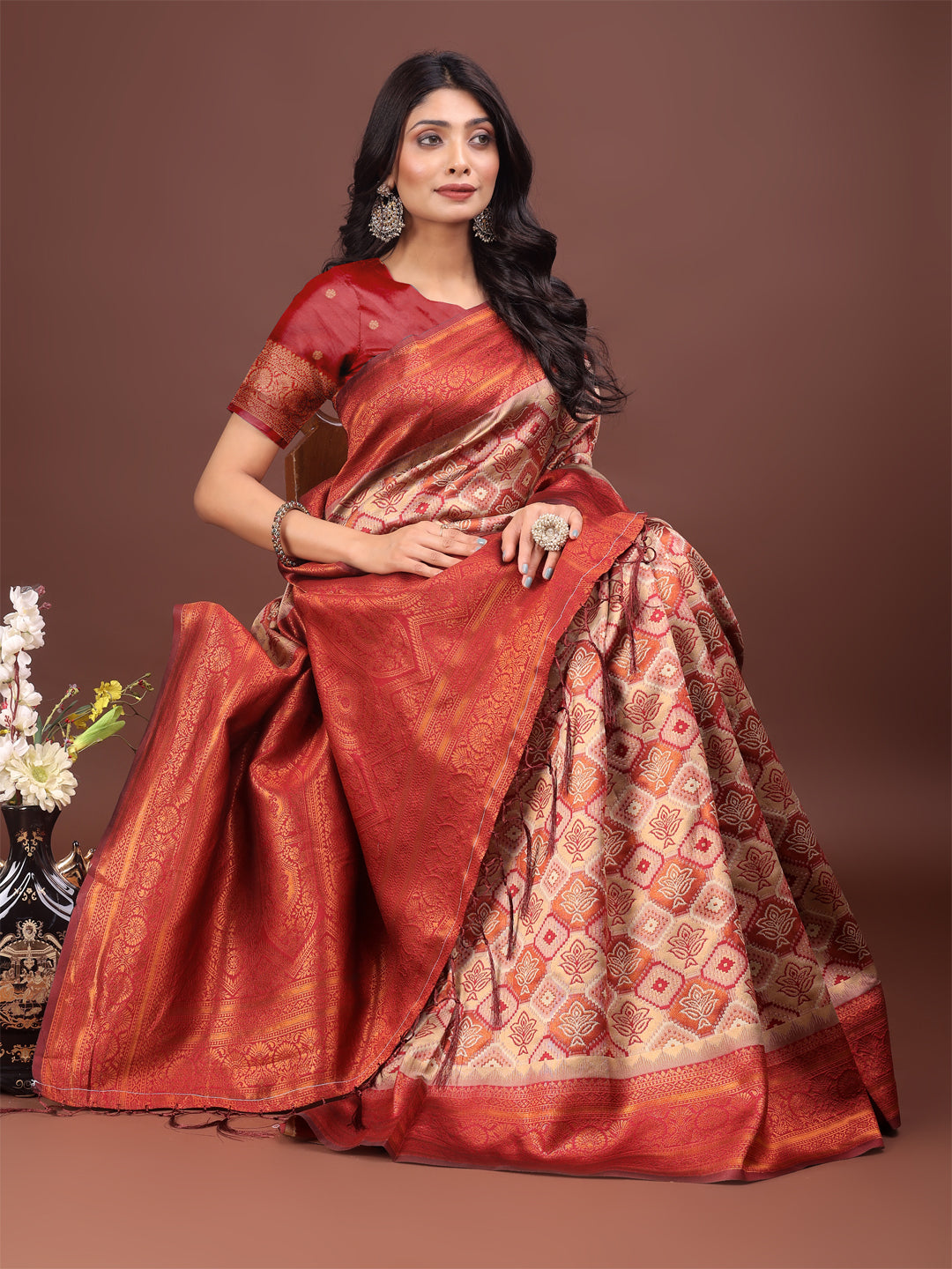 Astita Majestic Red & Cream Silk Saree with Rich Woven Pallu - A Regal Touch for Special Moments - Distacart