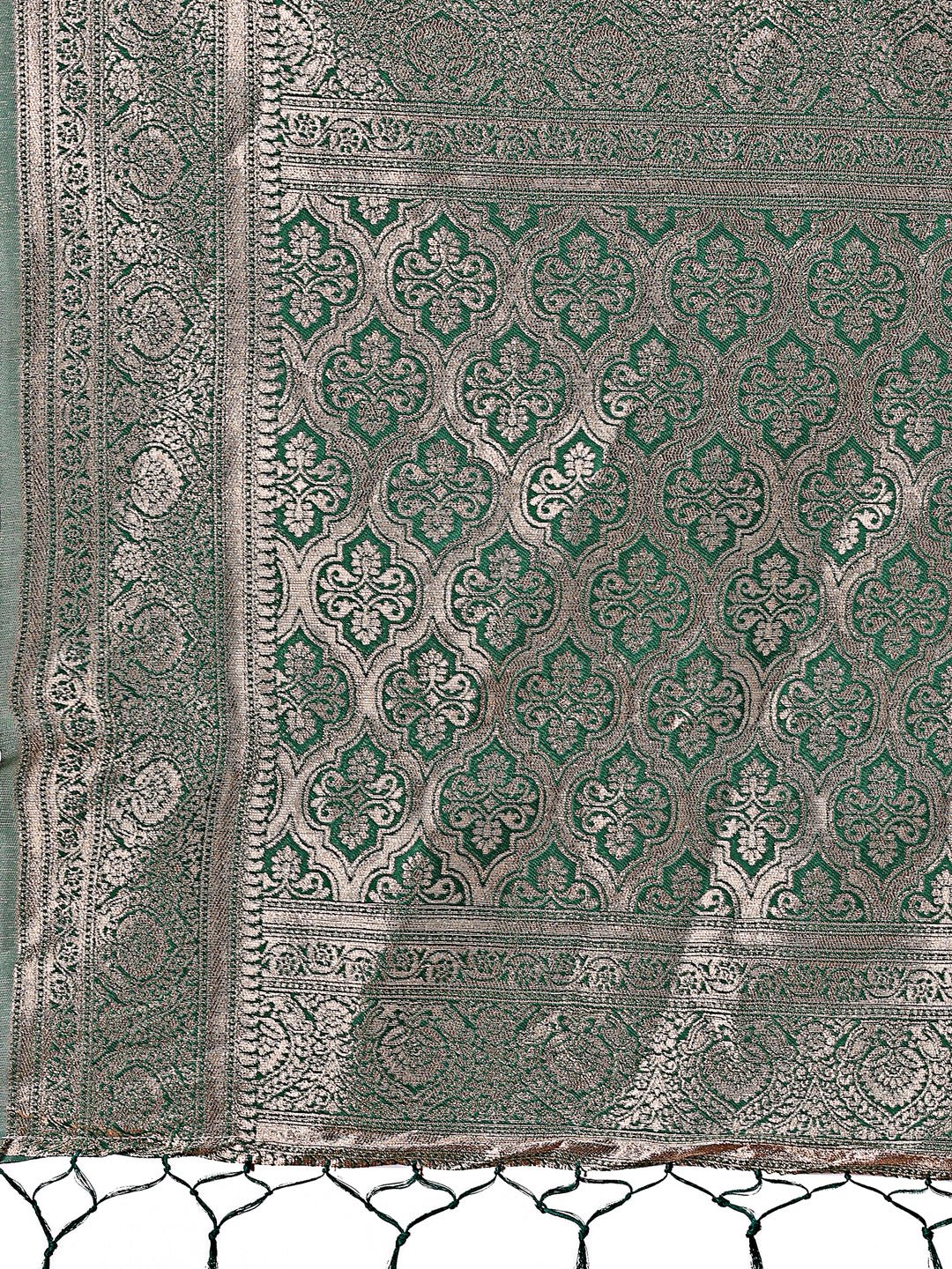 Astita Stunning Beige & Green Linen Saree with Floral Print and Rich Zari Pallu - Festive & Traditional Wear - Distacart