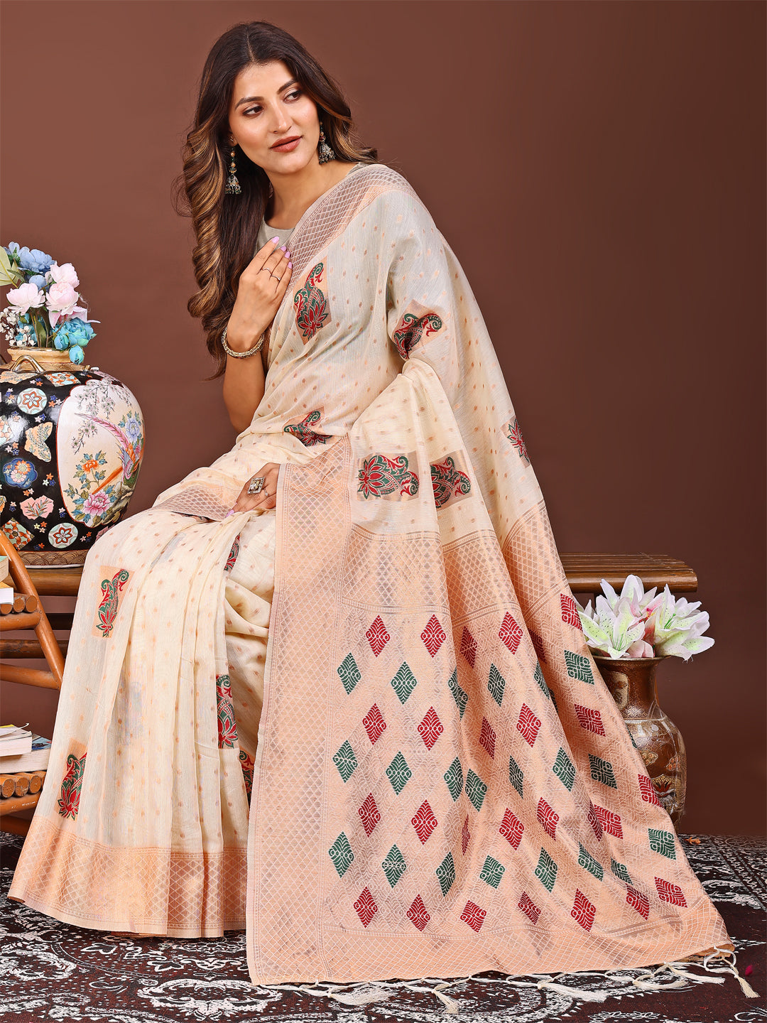 Astita White Jacquard Saree with Tassels - Radiate Soft Elegance and Timeless Beauty - Distacart