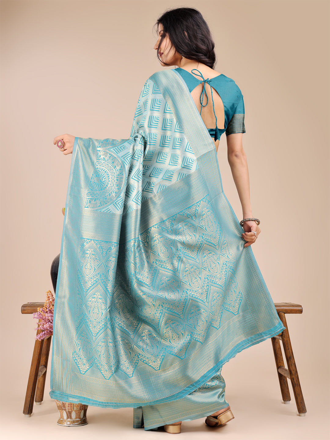 Astita Sea Green Banarasi silk Woven Zari Work Traditional Tassel Saree - Distacart