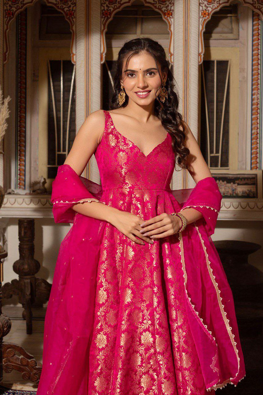 Prazu Fashion Pink Jacquard Silk Weaving Gown With Dupatta