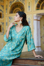 Thumbnail for Vaasva Women Aqua Muslin Pleated Kurta & Pant Clothing Set - Distacart