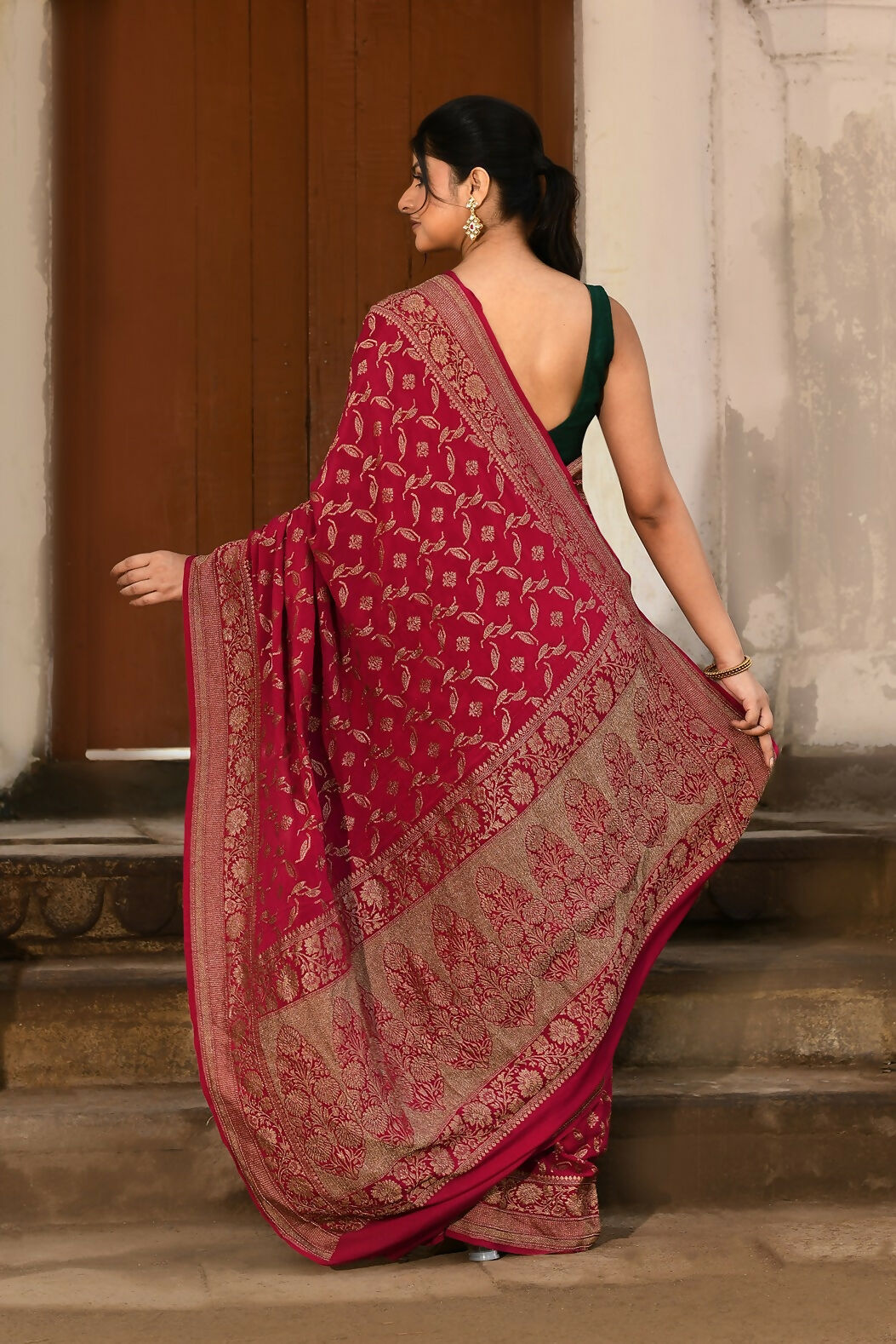 Joban Fashion Hot Pink Crepe Chiffon Banarasi Pure Handloom Banarasi Silk Saree