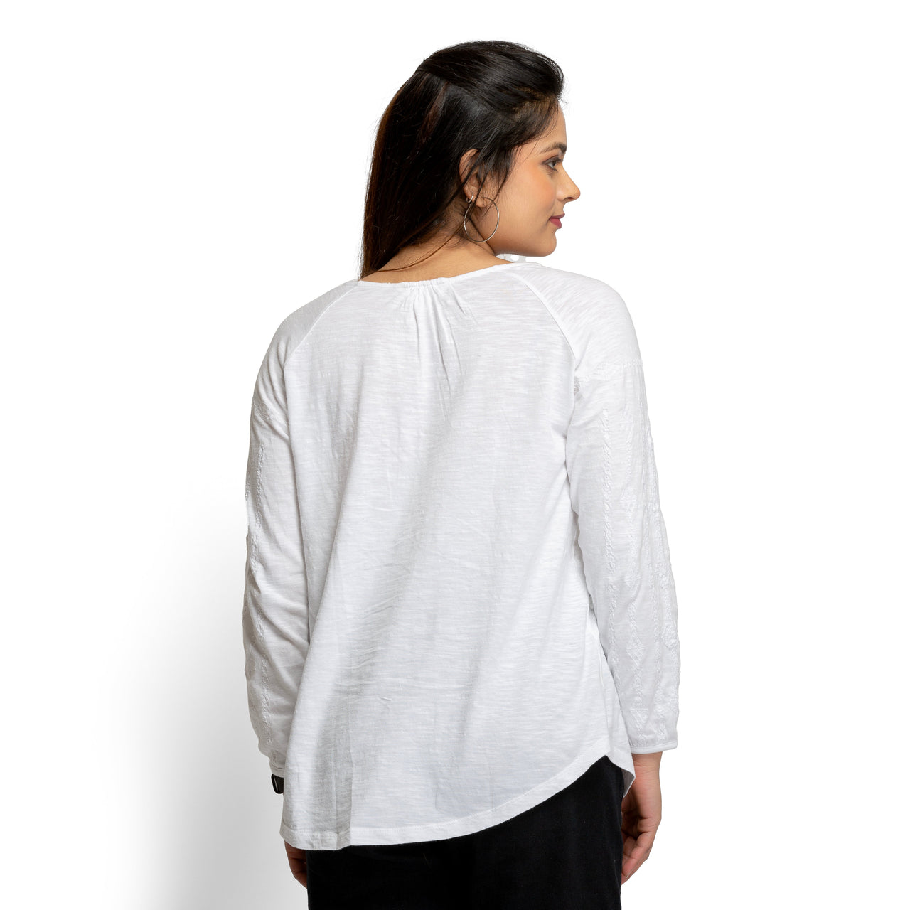 NOZ2TOZ Embroidered top for women - White